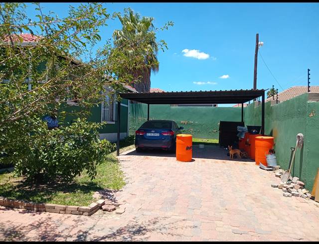 3 BEDROOM FREEHOLD TO LET IN COSMO CITY